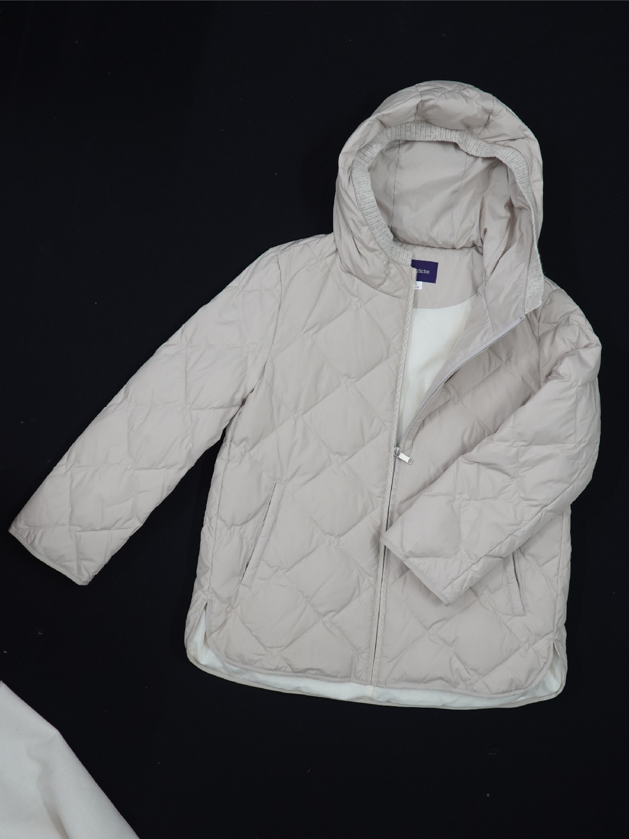 Tham khảo ngay 6 mẫu áo khoác để nàng tha hồ xúng xính mùa đông năm nay -  Vshirt - Thời trang ngoại cỡ
